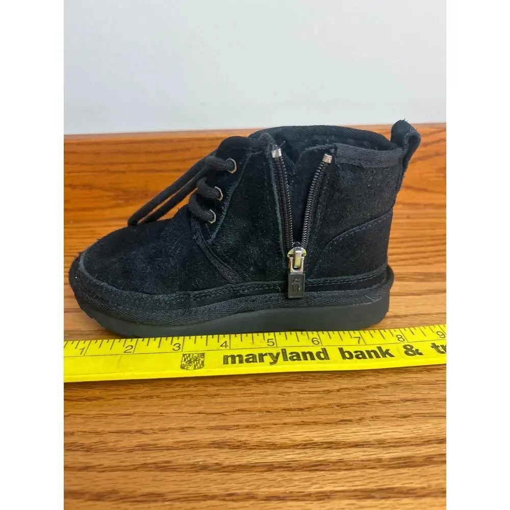 UGG Children's Size 10 Side Zip Suede Black 1017320T Boot Toddler